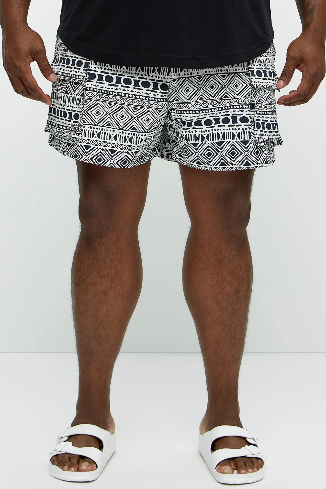 Attract Abstract Cargo Swim Mid Trunk - Black/White