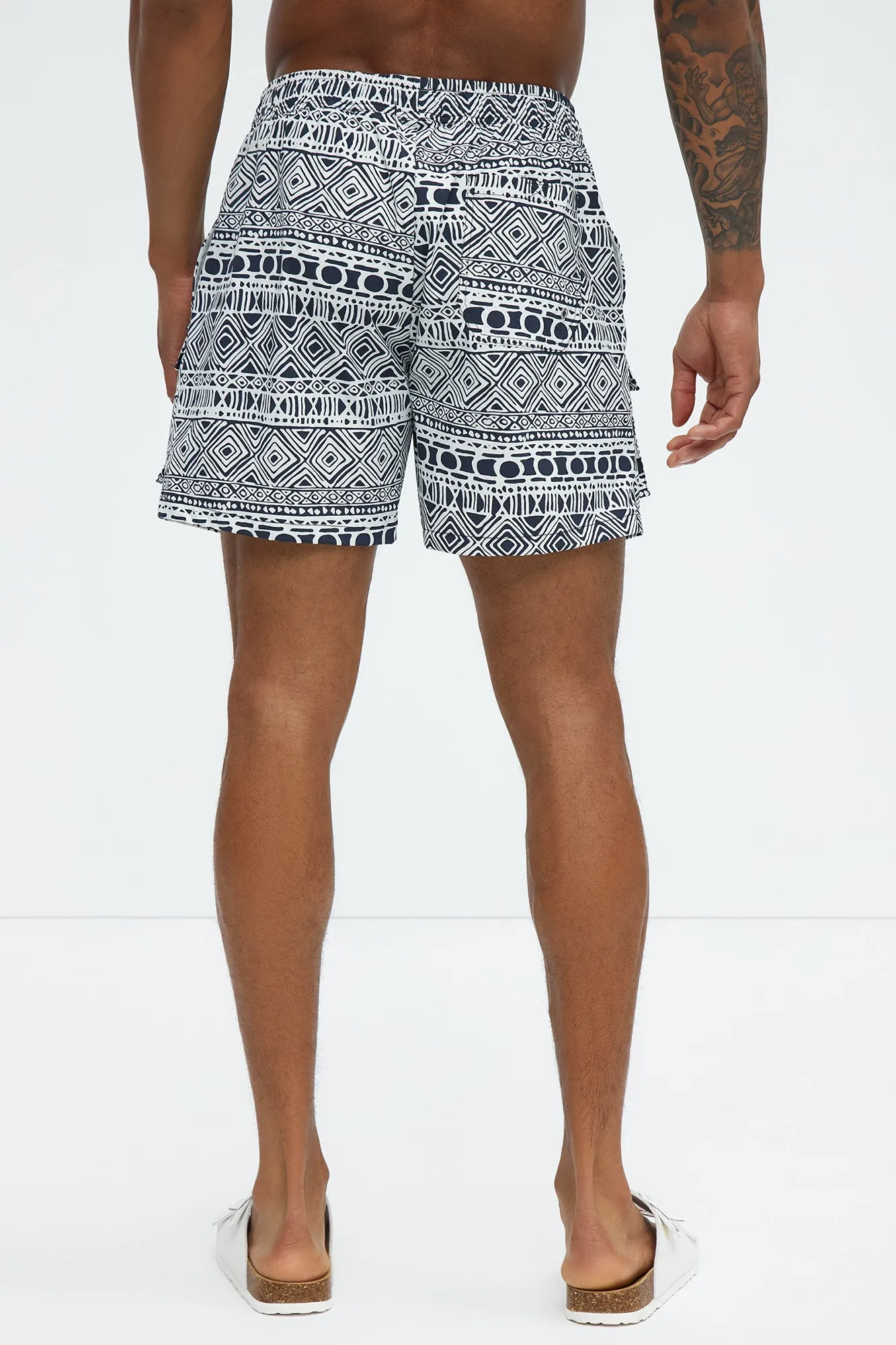 Attract Abstract Cargo Swim Mid Trunk - Black/White