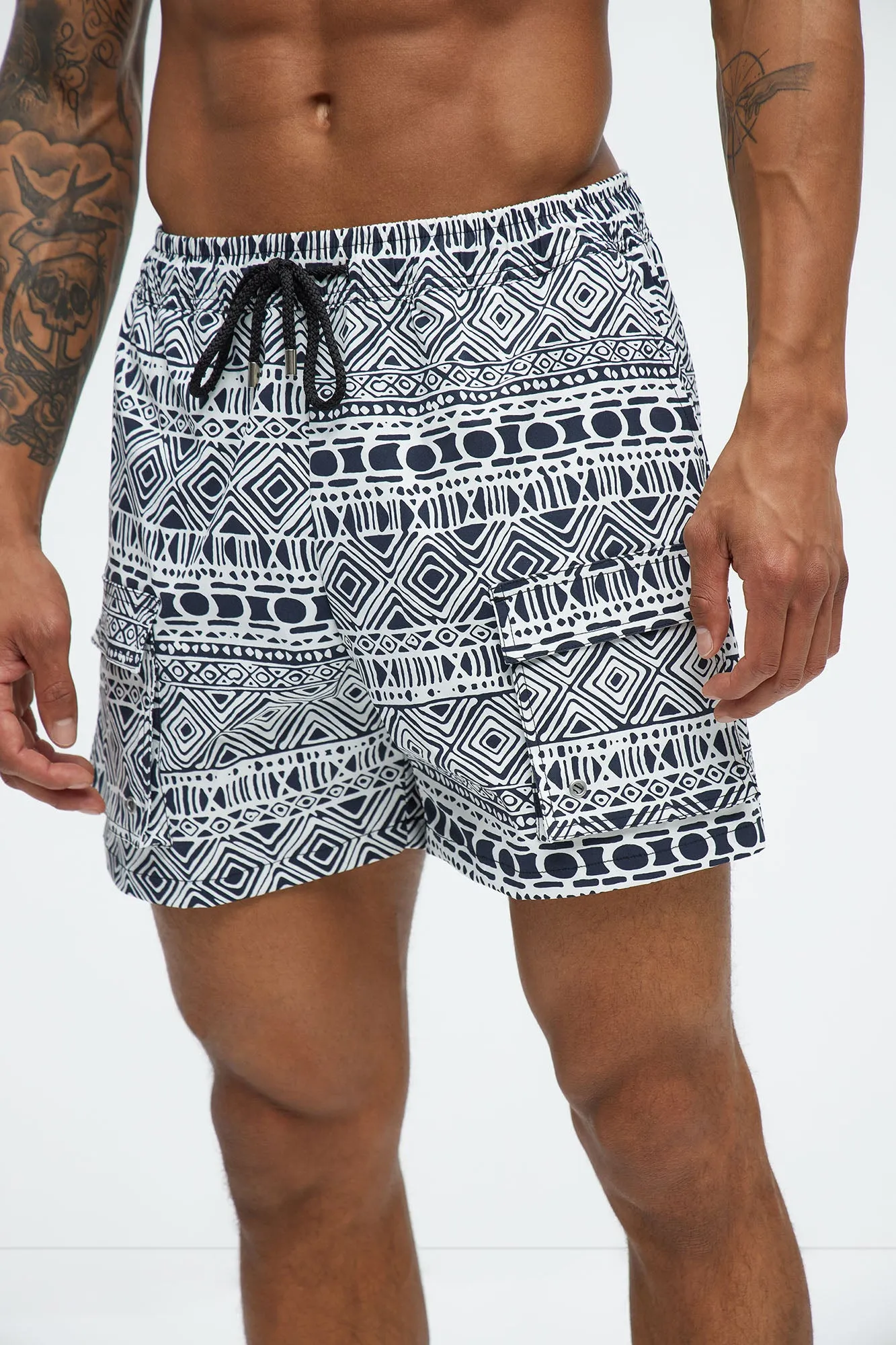 Attract Abstract Cargo Swim Mid Trunk - Black/White