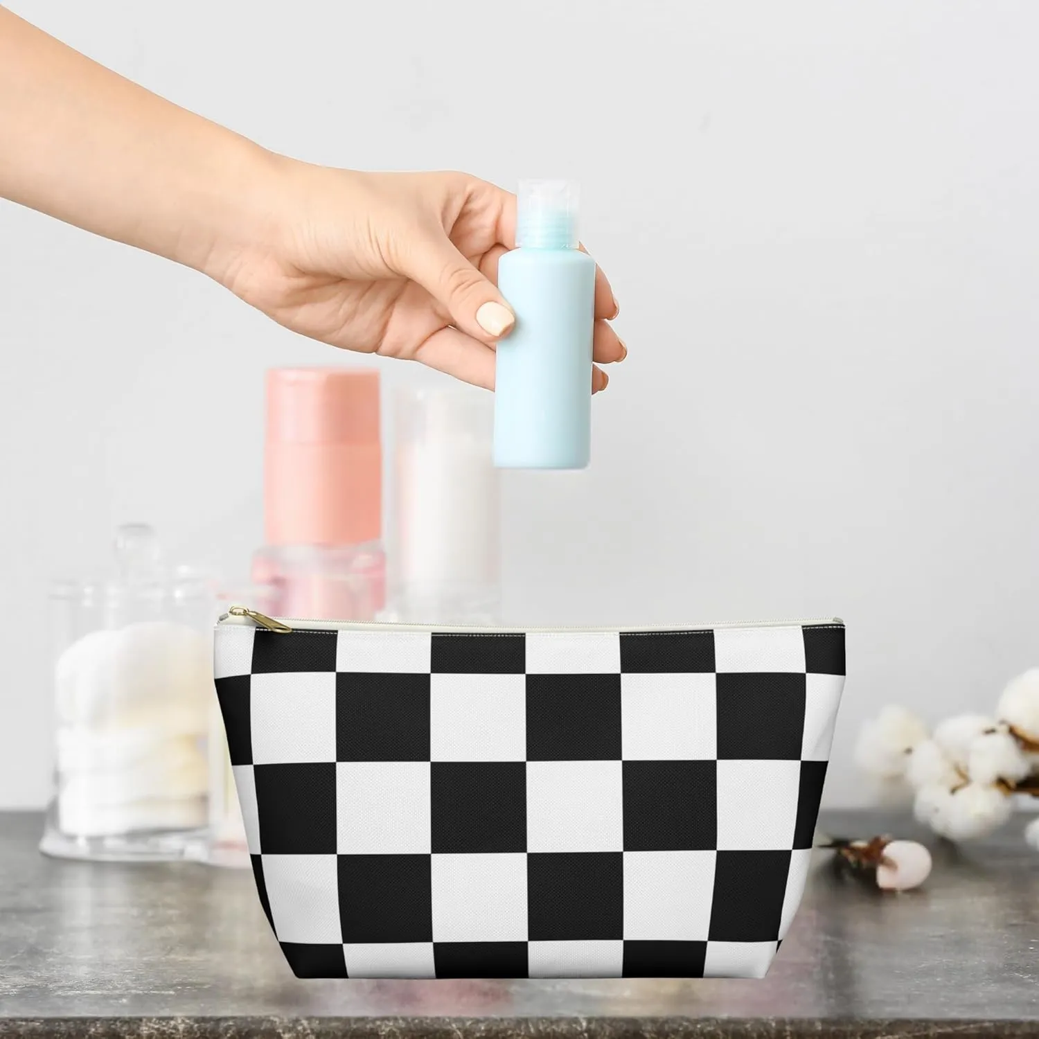 Black and White Checkered Accessory Pouch  Stylish Zippered Makeup Bag, Travel Cosmetic Bag, Pencil Case for Women & Men (Black Checkered, Large)
