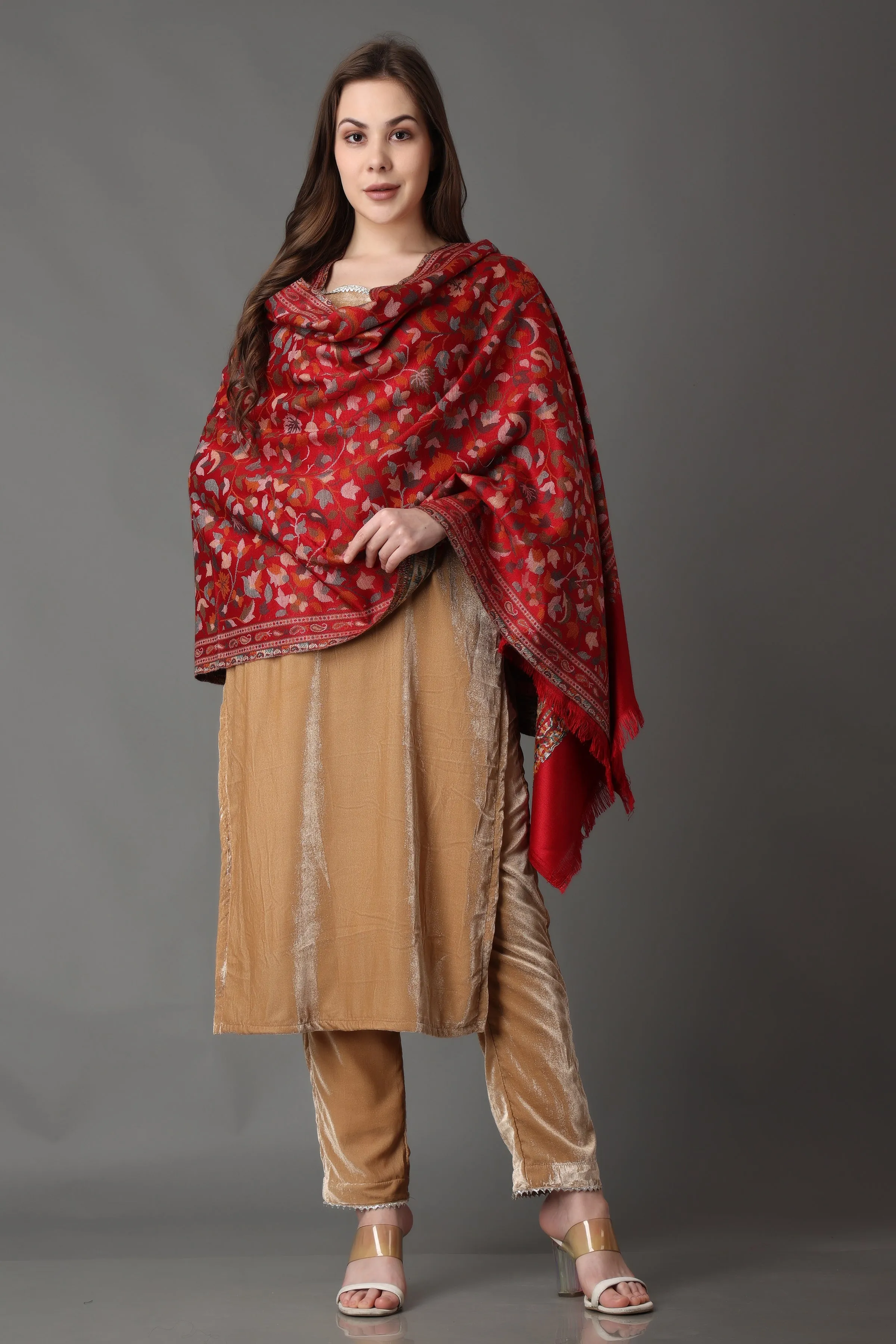 Gold Dunes Velvet Suit with Shawl