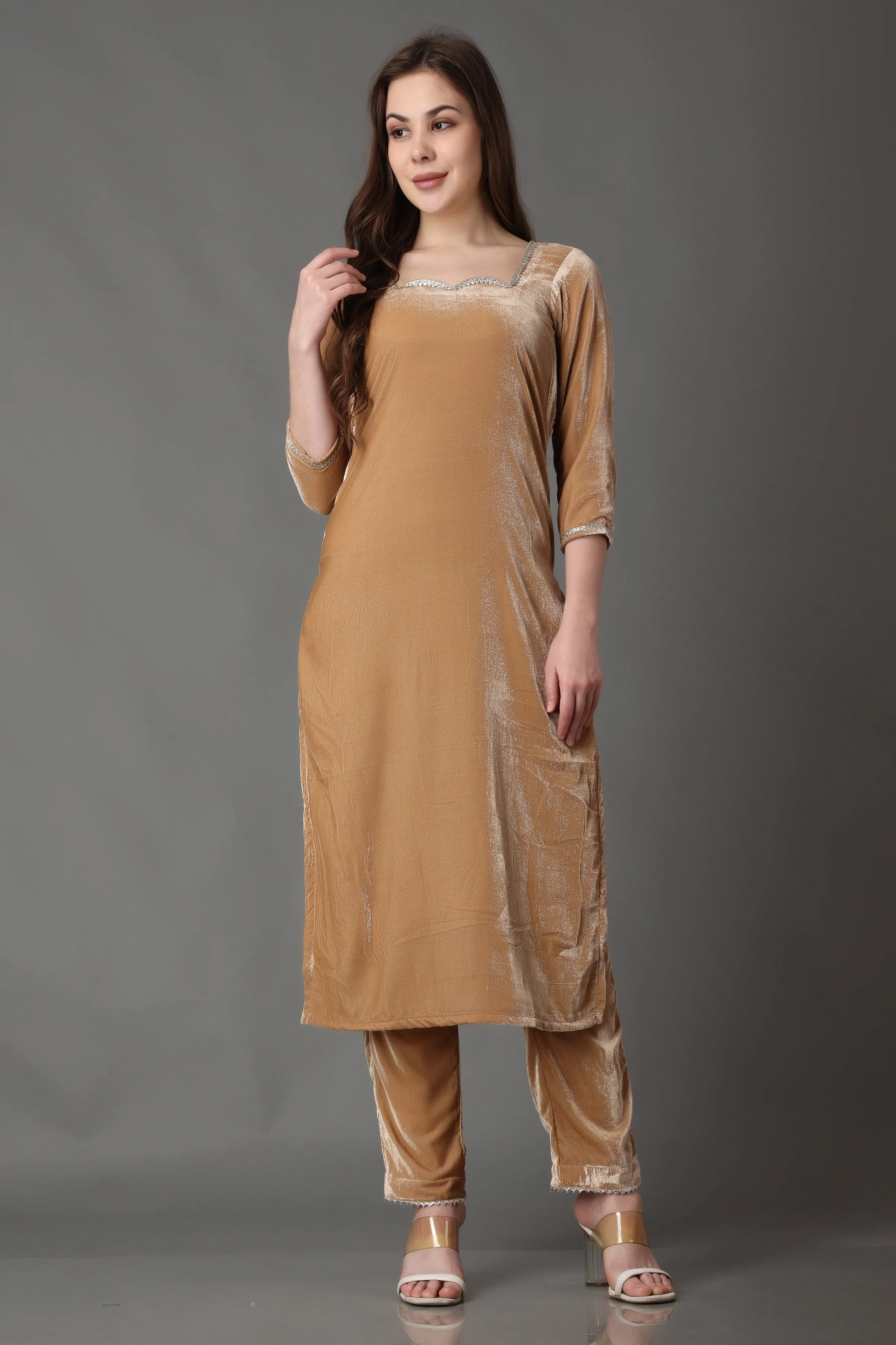 Gold Dunes Velvet Suit with Shawl
