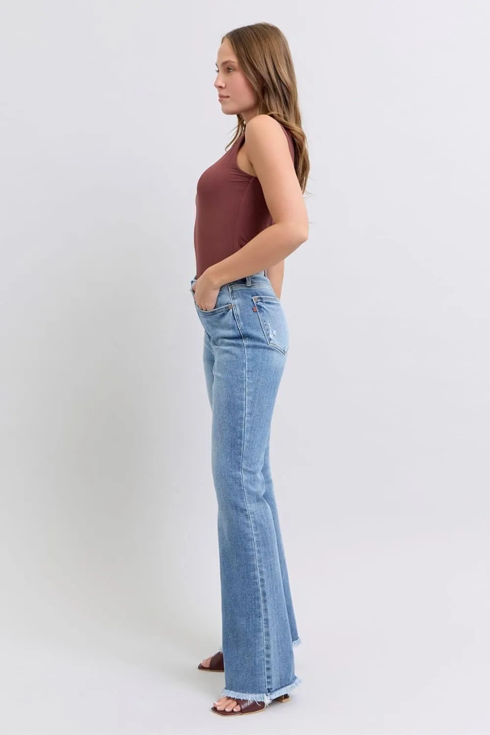 Judy Blue High Waist Bootcut Jeans with Fray Hem  Stylish and Comfortable Cotton-Blend Denim for Women - 82486