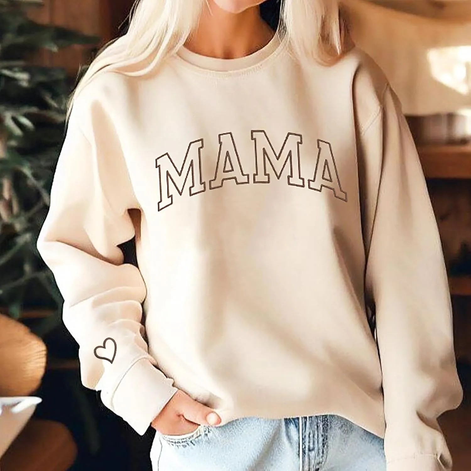 NAZENTI Embroidered Mama Sweatshirt, Mothers Day Sweatshirt Gifts for Mom Mama, Embroidered Crewneck Sweatshirt for Women