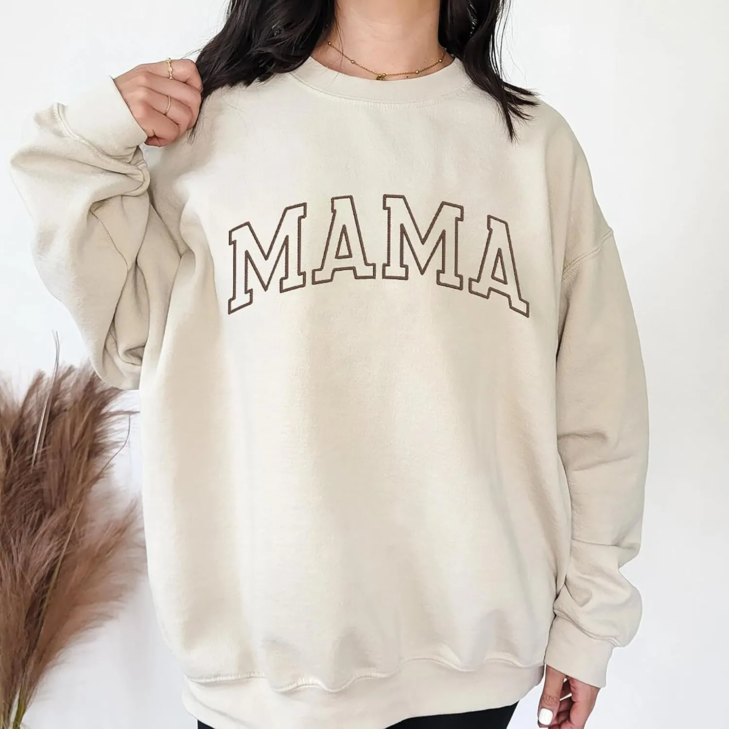 NAZENTI Embroidered Mama Sweatshirt, Mothers Day Sweatshirt Gifts for Mom Mama, Embroidered Crewneck Sweatshirt for Women