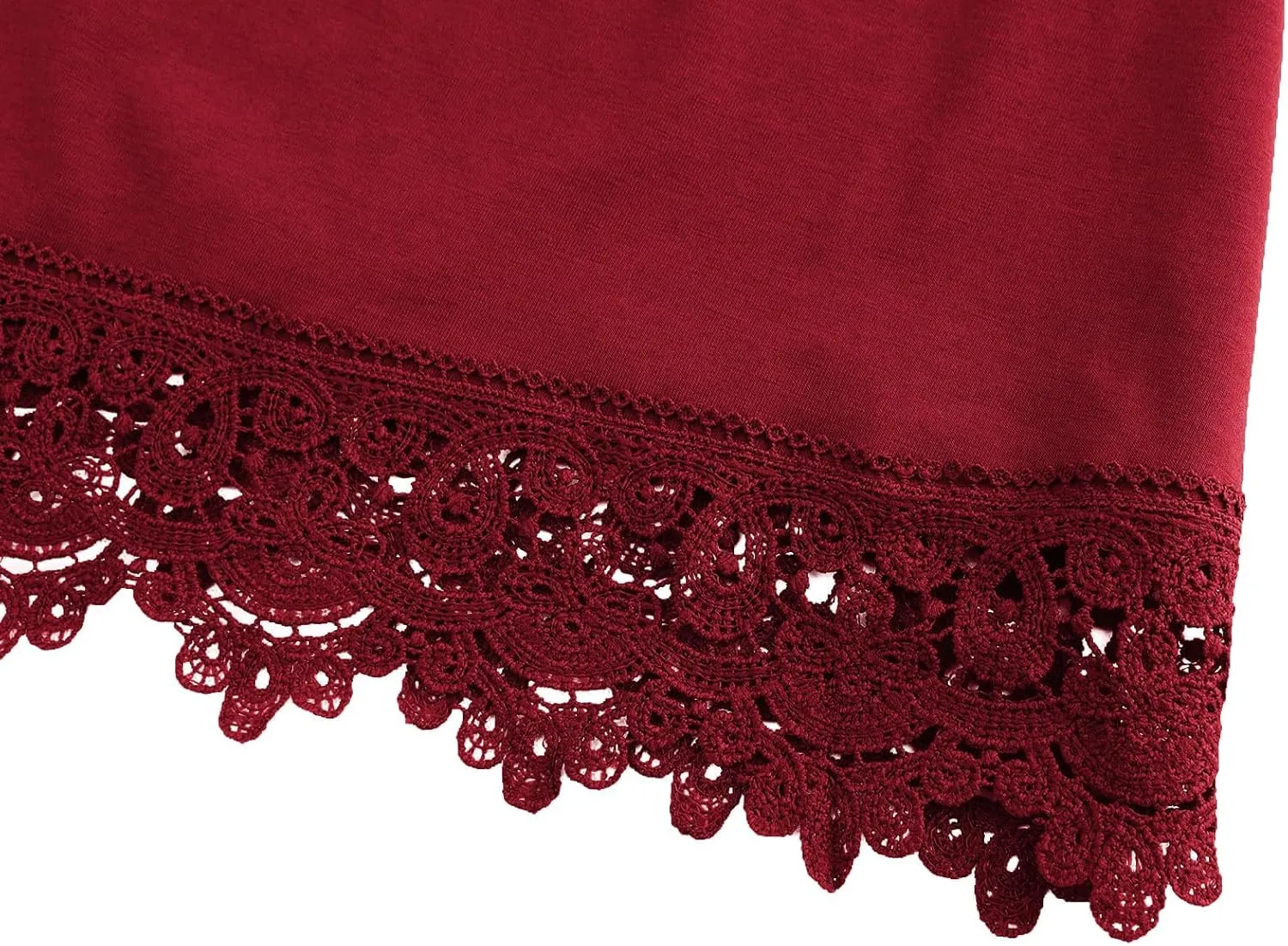 Plus Size Tank Tops for Women 2025 Summer Sleeveless Top Lace Trim Extender Camisole Cami Dressy Loose Shirt