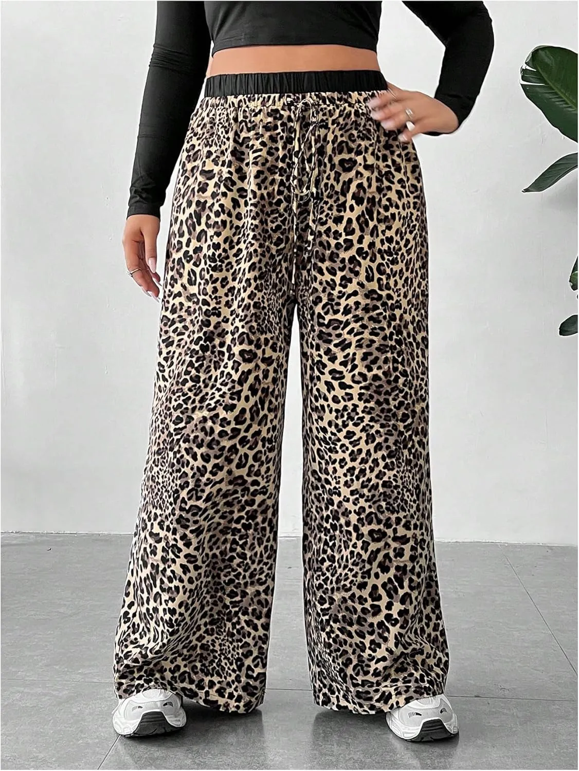 WDIRARA Women's Plus Size Leopard Print Pants Elastic High Waist Trousers with Pockets