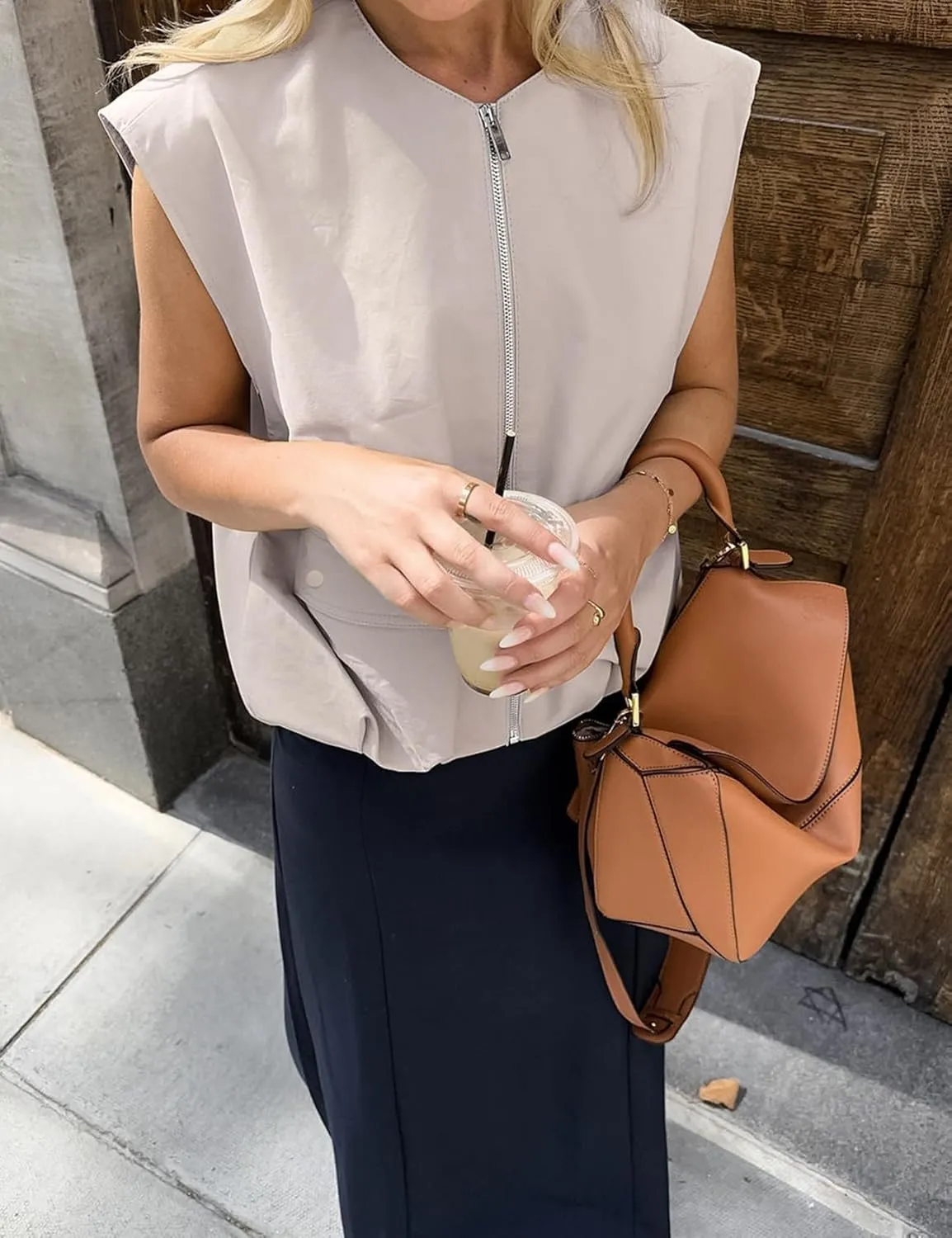Women Cargo Vest Oversize Cropped Sleeveless Jacket Lightweight Ruffle Ruched Fashion Tops Summer Casual Zip Up Outfit