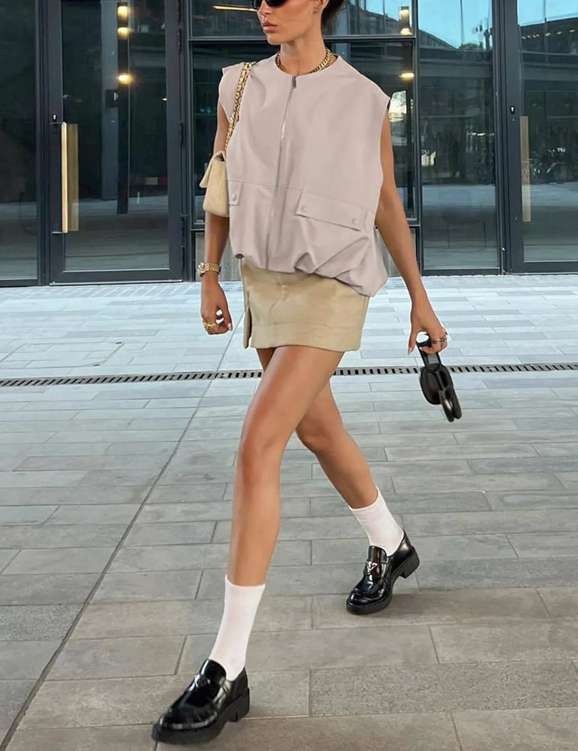 Women Cargo Vest Oversize Cropped Sleeveless Jacket Lightweight Ruffle Ruched Fashion Tops Summer Casual Zip Up Outfit