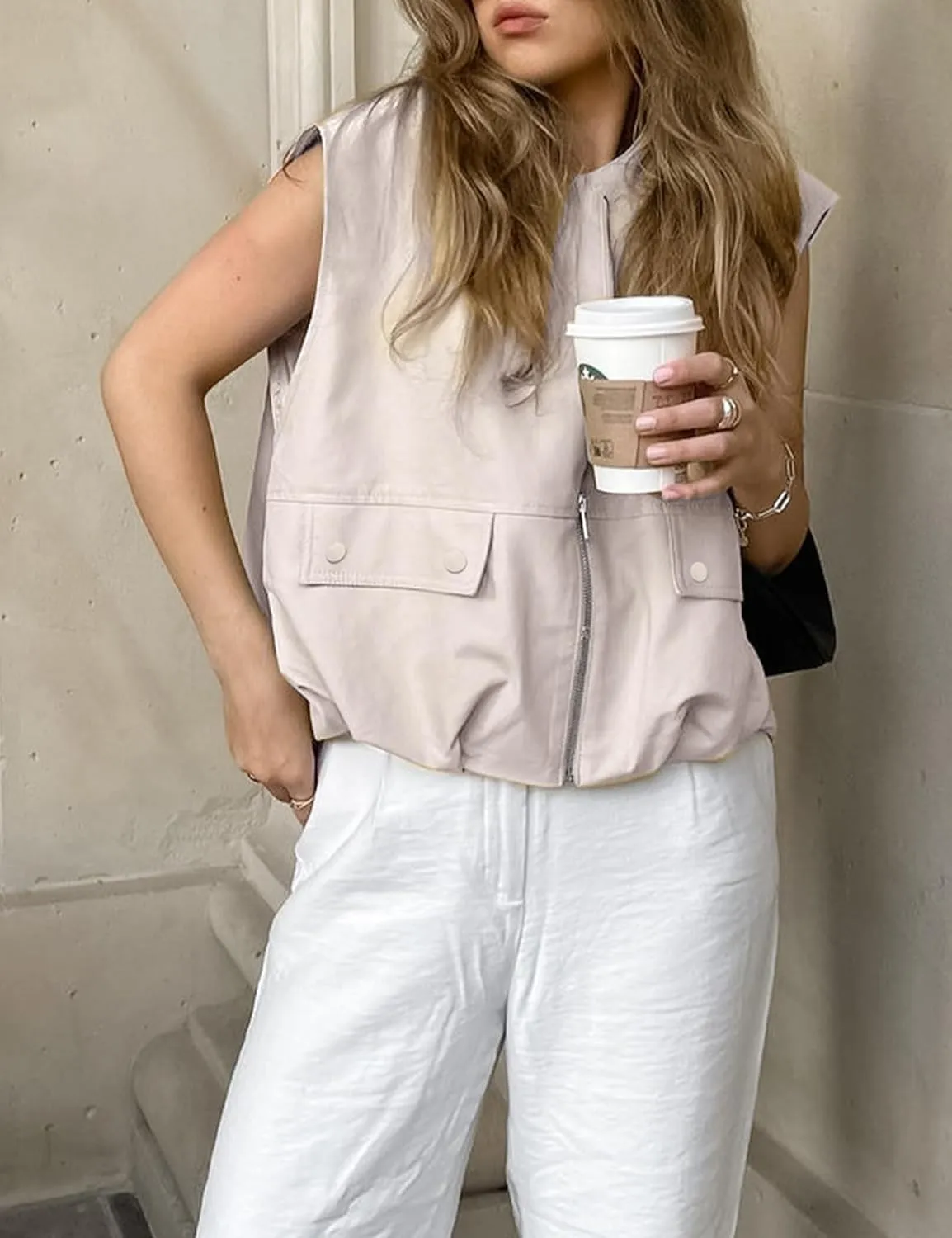 Women Cargo Vest Oversize Cropped Sleeveless Jacket Lightweight Ruffle Ruched Fashion Tops Summer Casual Zip Up Outfit